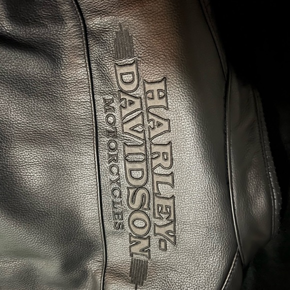 Genuine cowhide leather Harley Davidson motorcycle riding jacket - Picture 6 of 11